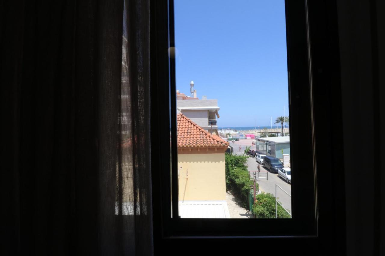 205 I Posada Del Mar I Encantador Hostel En La Playa De Gandia Екстериор снимка